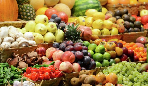 Pse disa frutave u hahen farat dhe lëkura?