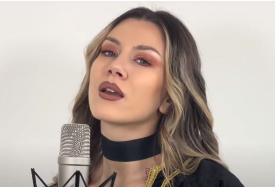 Këngëtarja nga Rumania e këndon 'himnin' 'Mora fjalë'