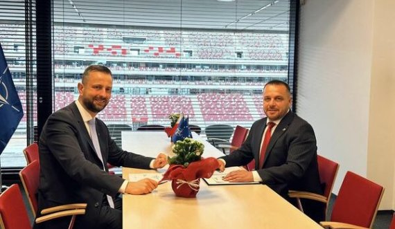 Maqedonci takon në Varshavë ministrin polak të Mbrojtjes, tregon se për çka diskutuan